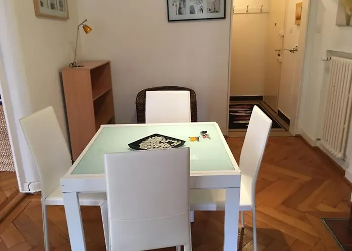 Διαμέρισμα La Proximite Du Centre Avec Vue Sur Le Lac. *